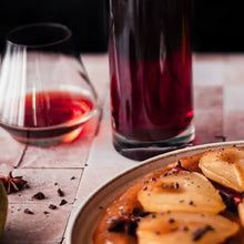 Load image into Gallery viewer, Port in Gift Box: 93 pts, 355 yr-old single-family winery
